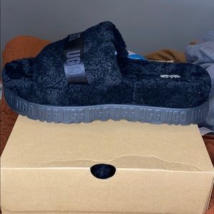 Size 12 Women only Worn Once Ugg Sandals !